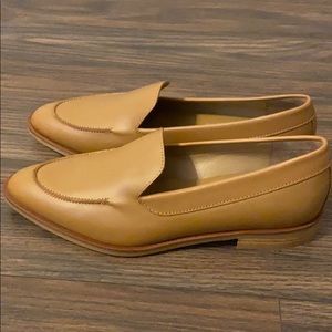 Everlane The Modern Loafer in Camel. Never worn